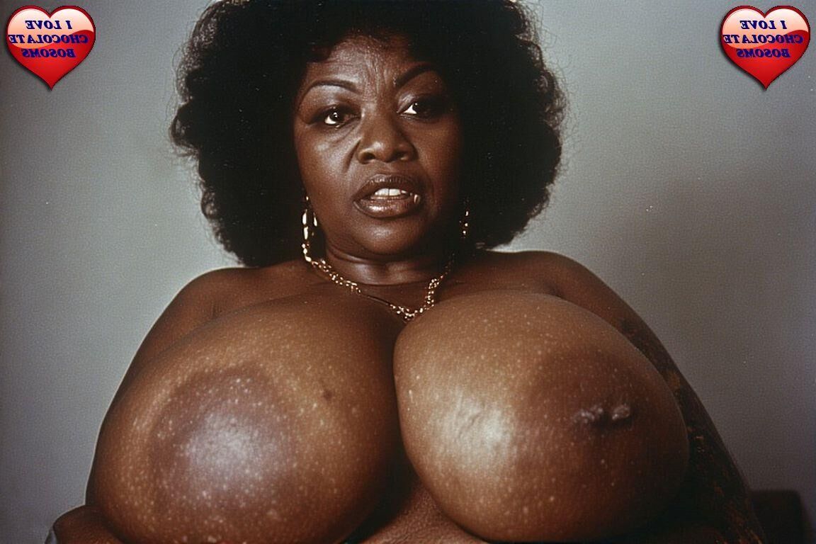 Grandes y hermosos senos de chocolate maduros