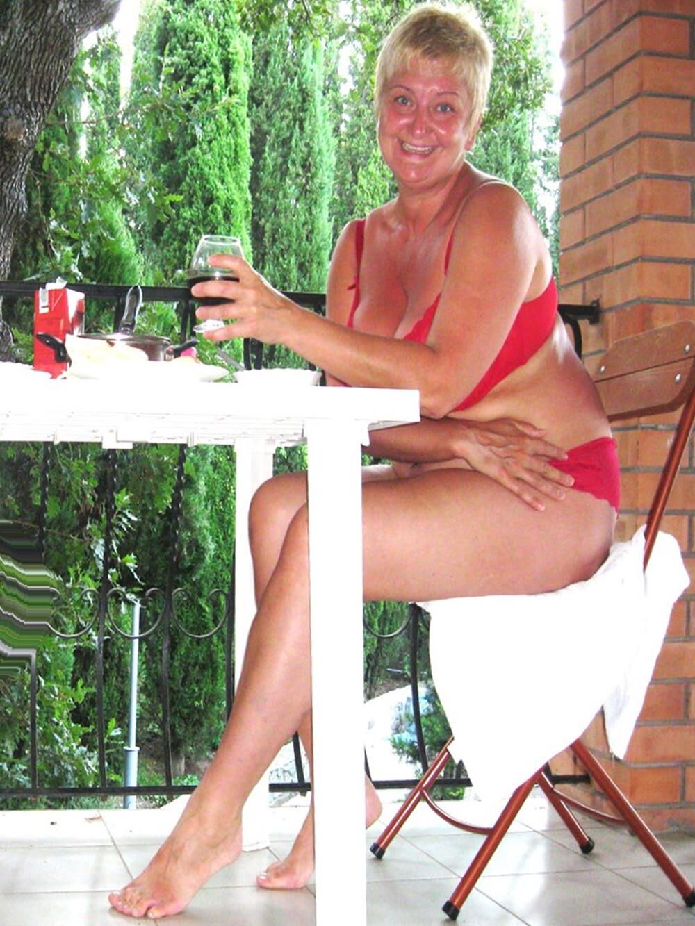 Posando en rojo