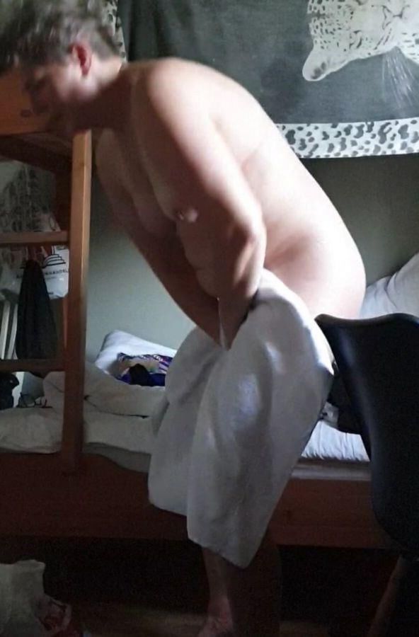 Skanky Swedish slut caught on candid camera 