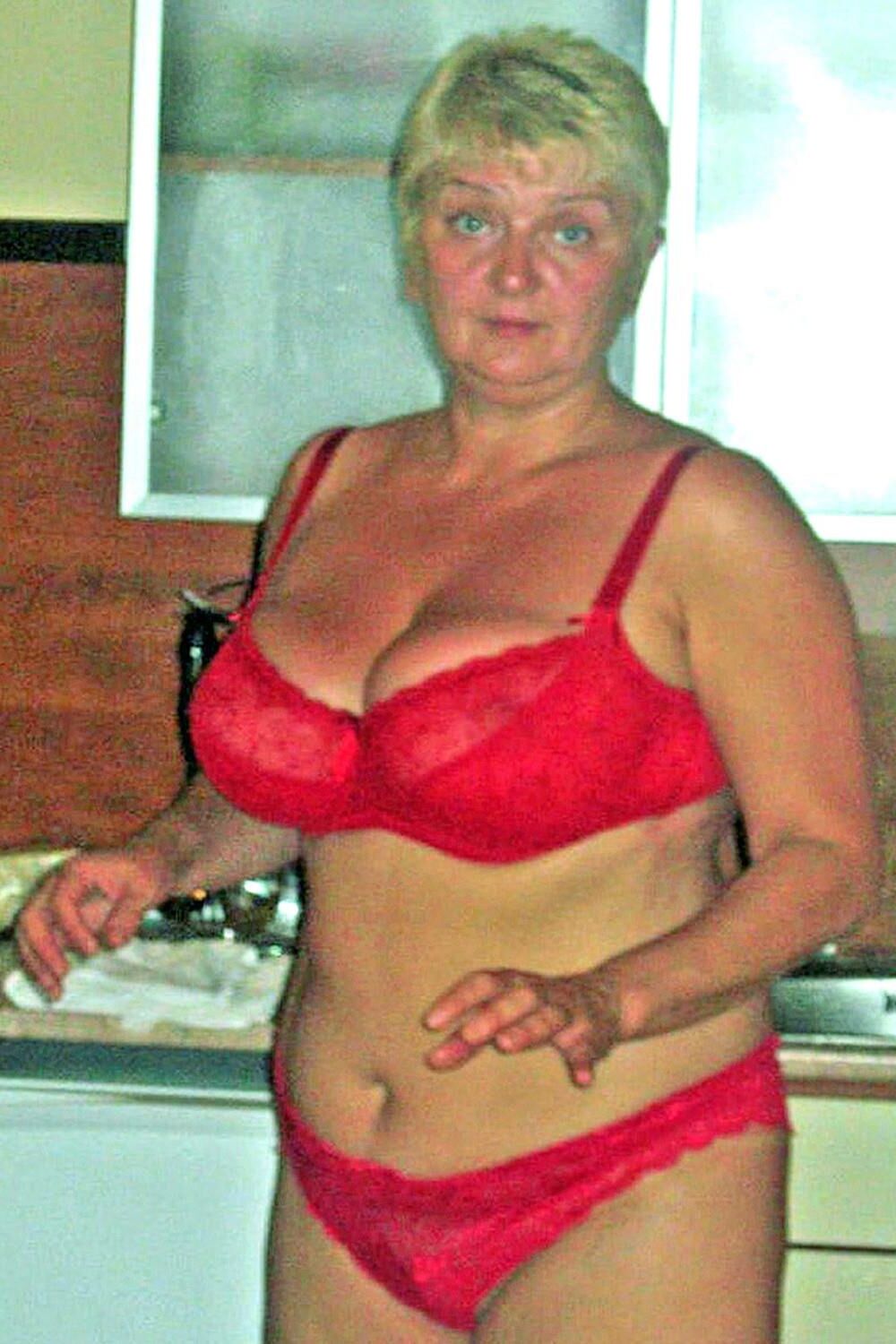 Posando en rojo