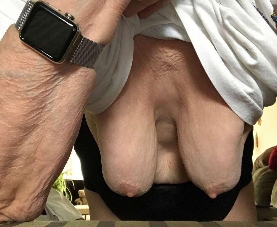 Grannies de aficionados tetas para lamer y amasar