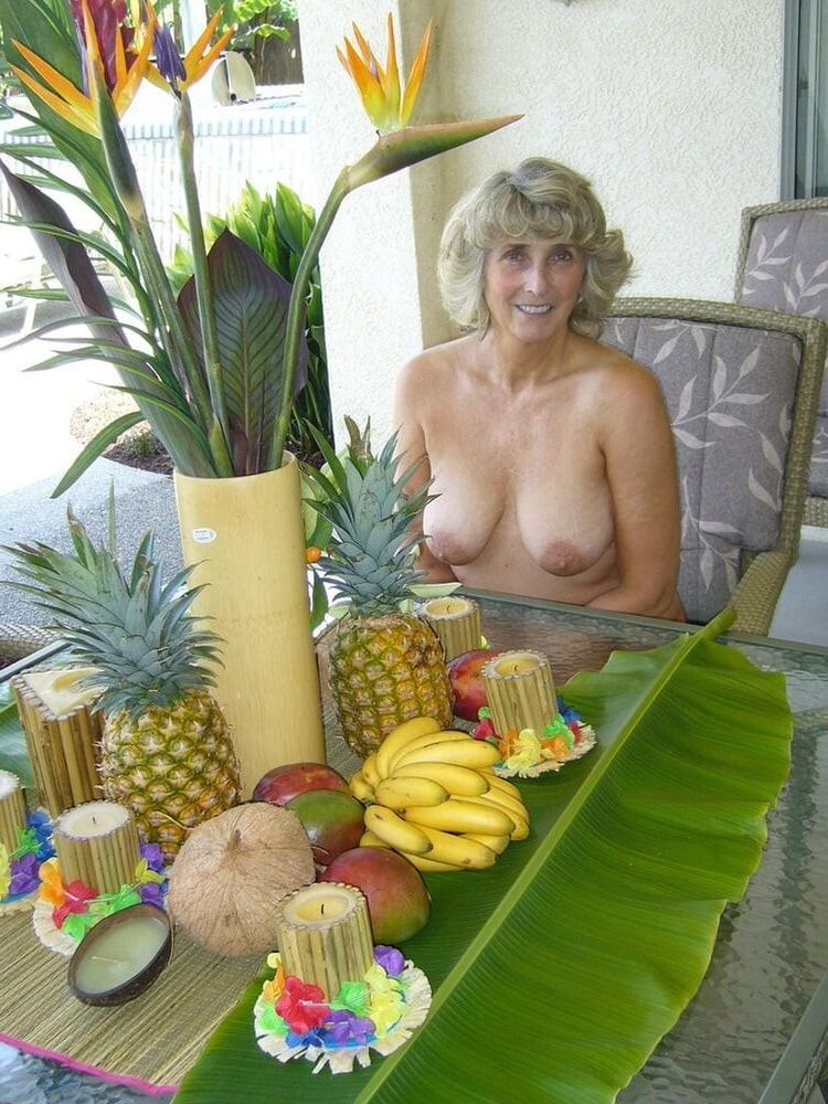¡Hola mamá, muéstrame tus tetas!