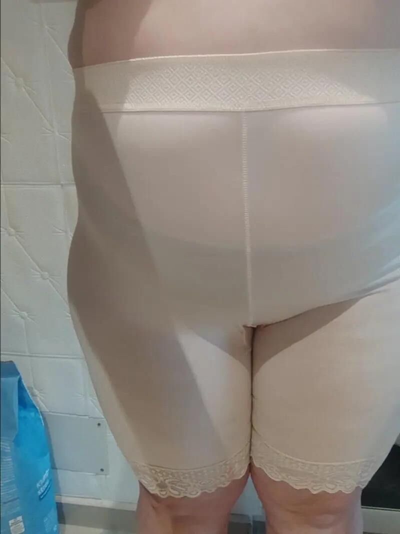 sexy busty milf slut