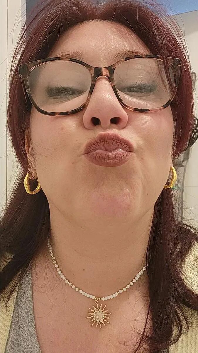 sexy busty mature slut 