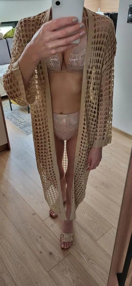 sexy busty slim mature slut