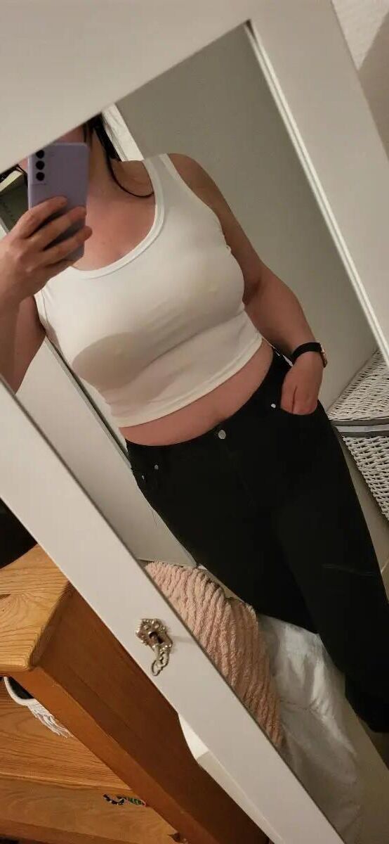 sexy busty mature slut 