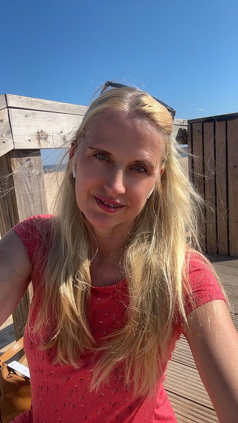 Blonde Teacher's Slut want Cumface