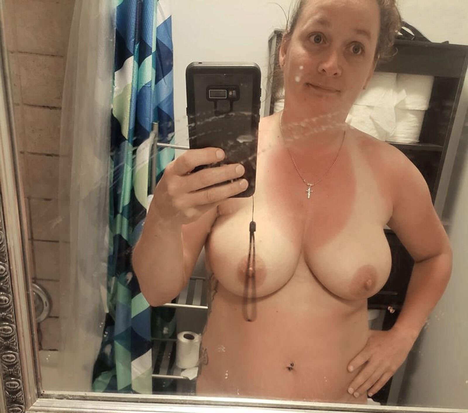 CUM WORTHY PICS 
