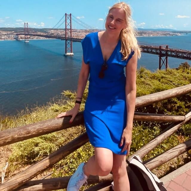 Blonde Teacher's Slut want Cumface