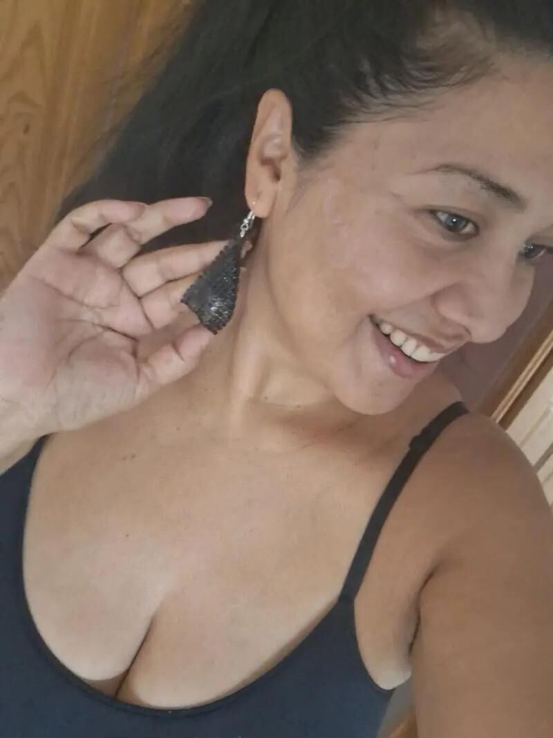 sexy busty mature slut