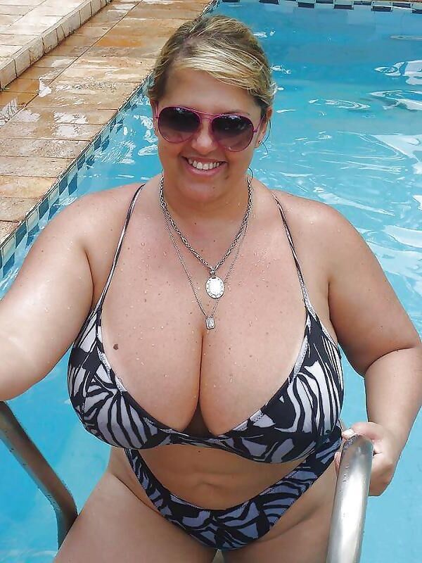 Top Busting Swimsuit Tits Mature Special 