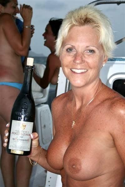 Cyn, hot vacation milf