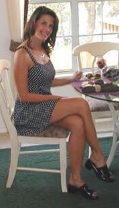Amateur MILF Yvette F