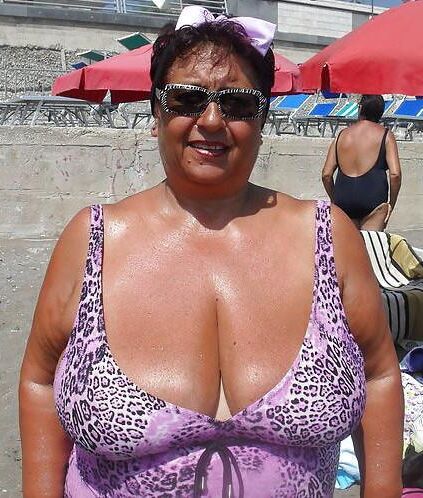 Top Busting Swimsuit Tits Mature Special 