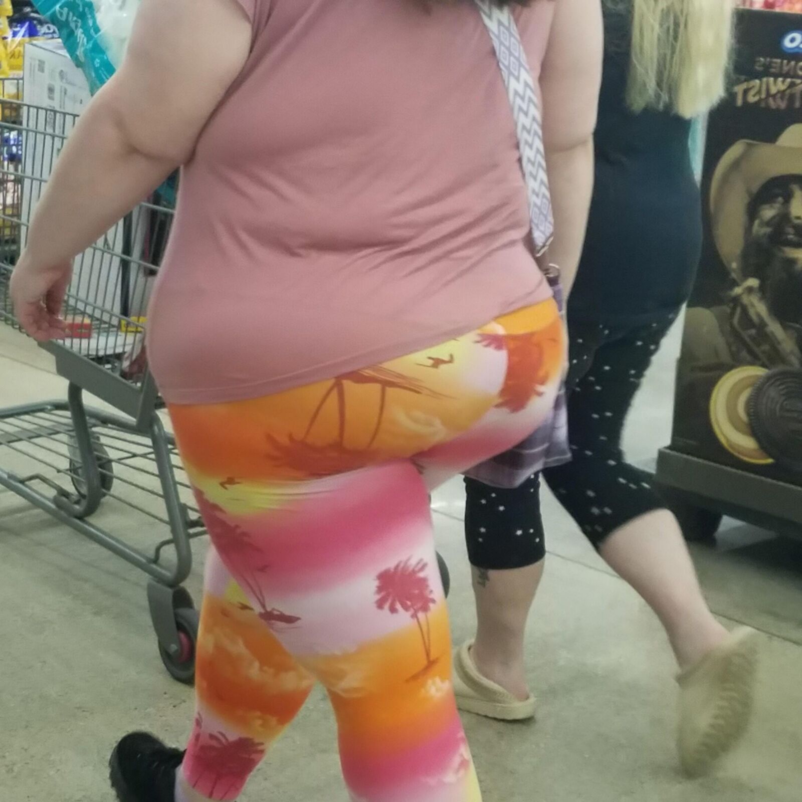 Perneiras candid pawgs