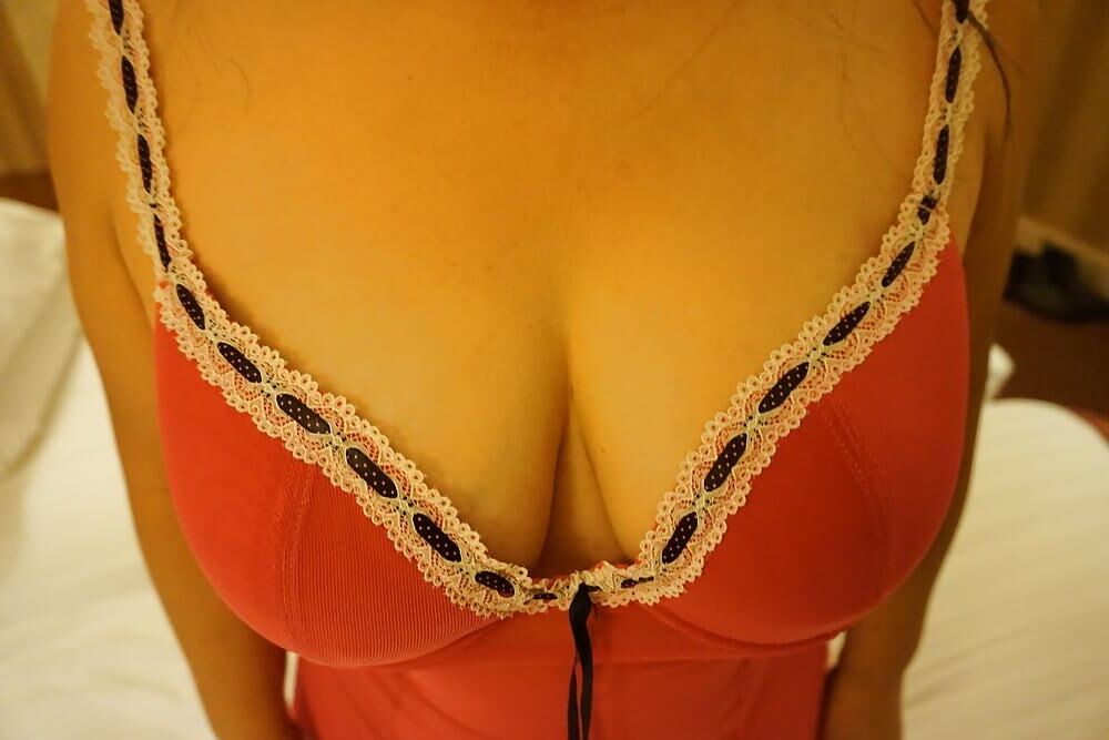 My Filipina wife on show again