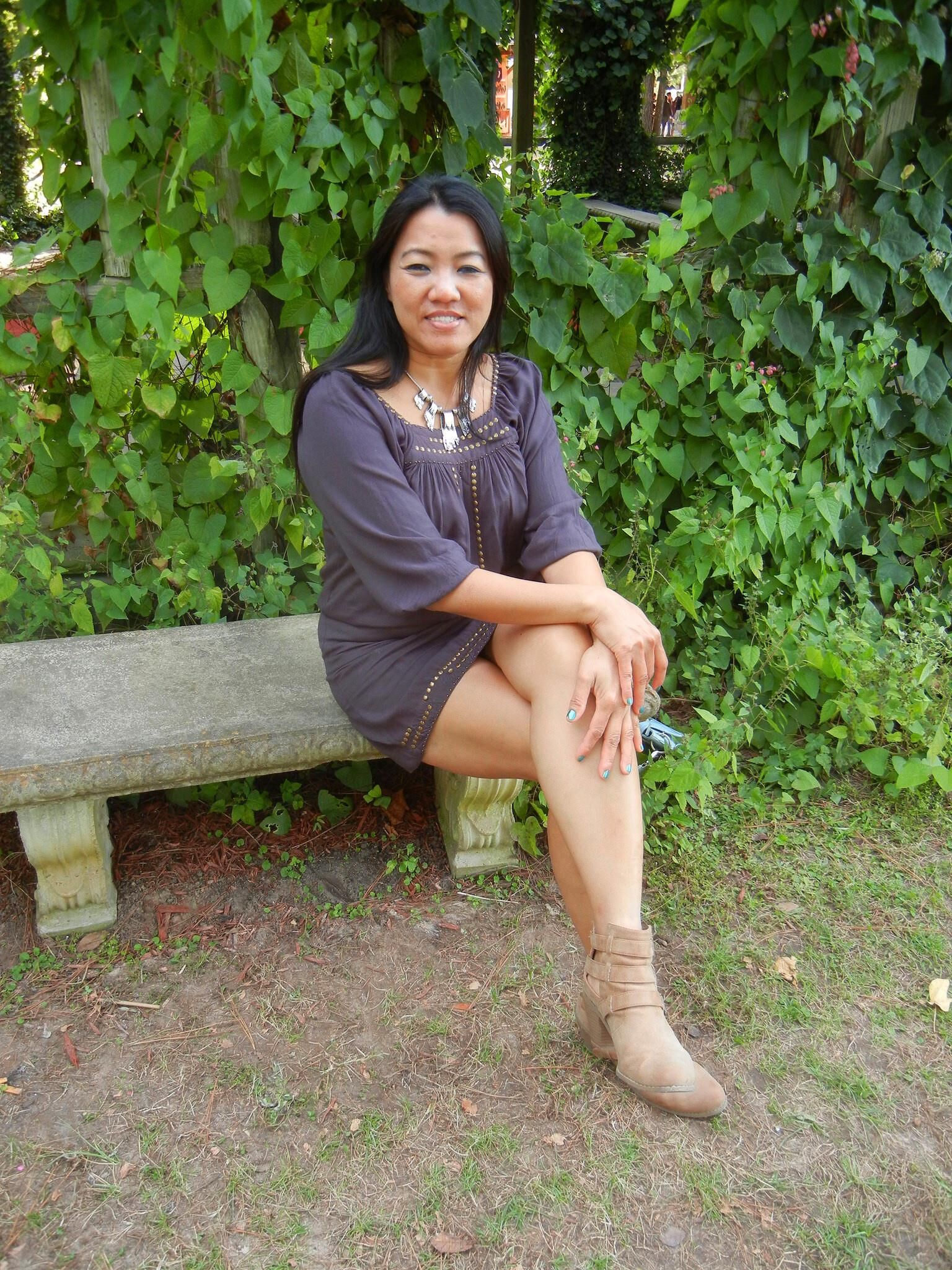 Luann Nguyen Hot Madure Asian Swinger