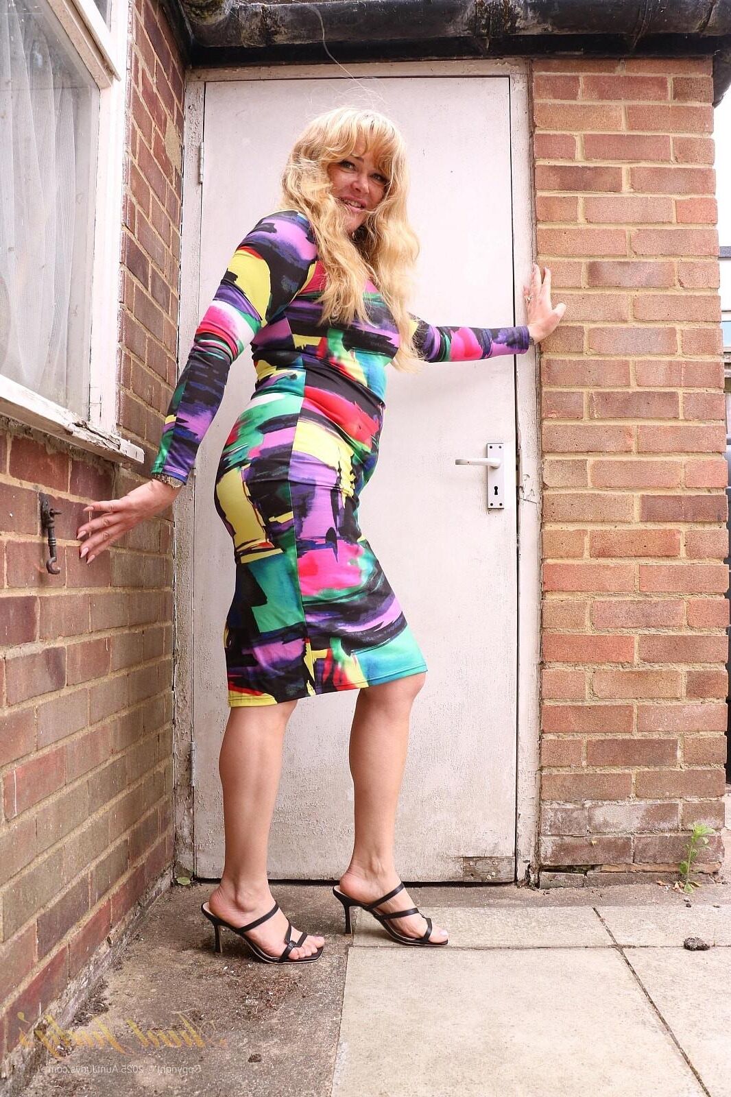 . Kitty Dickens debut set this time the full set