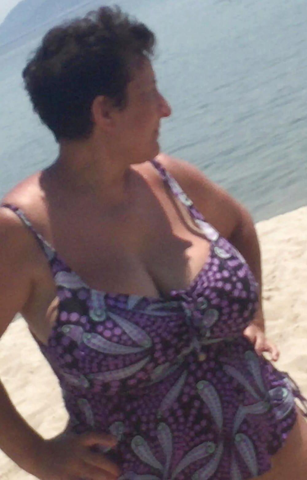 Top Busting Swimsuit Tits Mature Special 