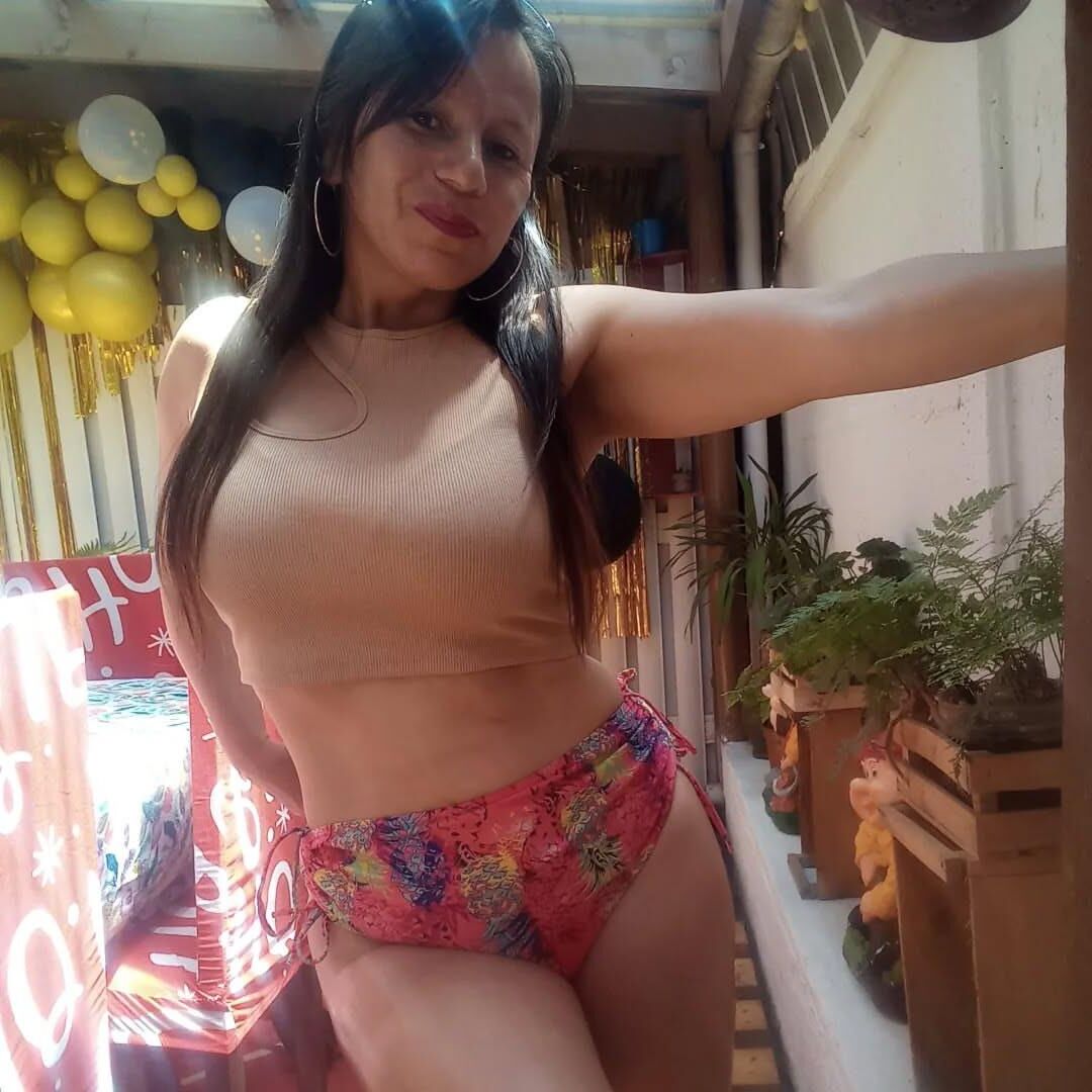 Espetacular maduro voluptuoso muito quente