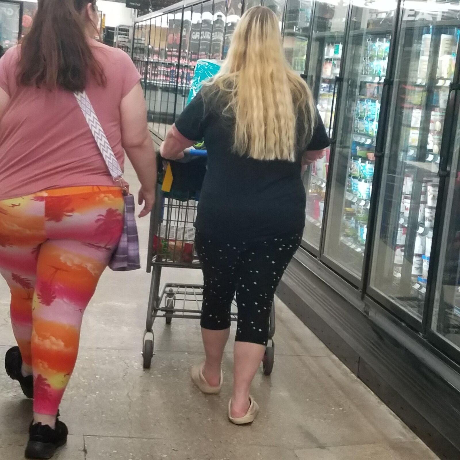 Perneiras candid pawgs