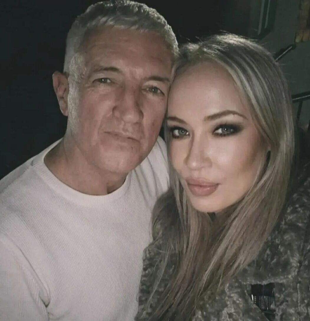 Joanne hot cunt ina relationship with her own Uncle so weird