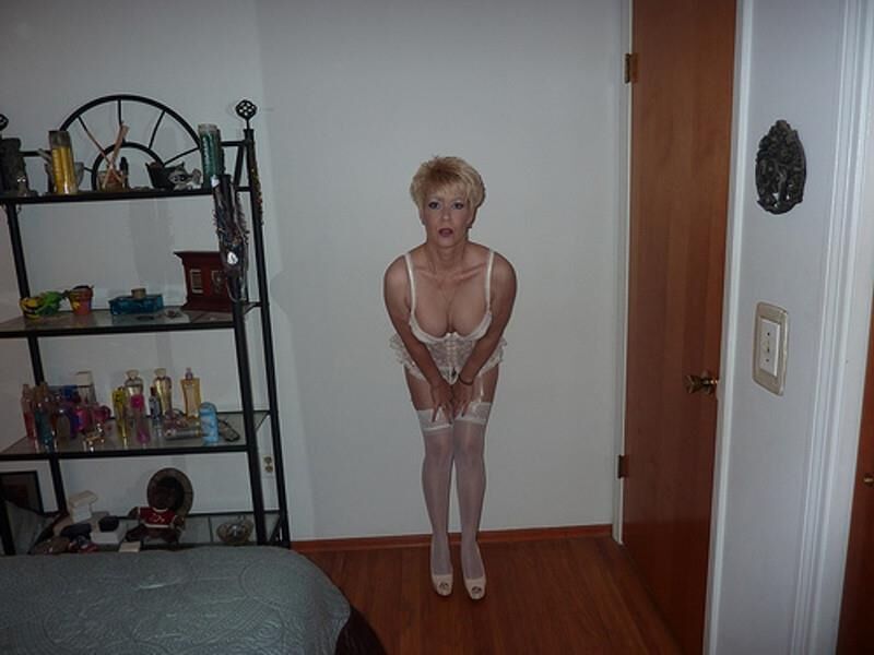 Milfs and mothers 