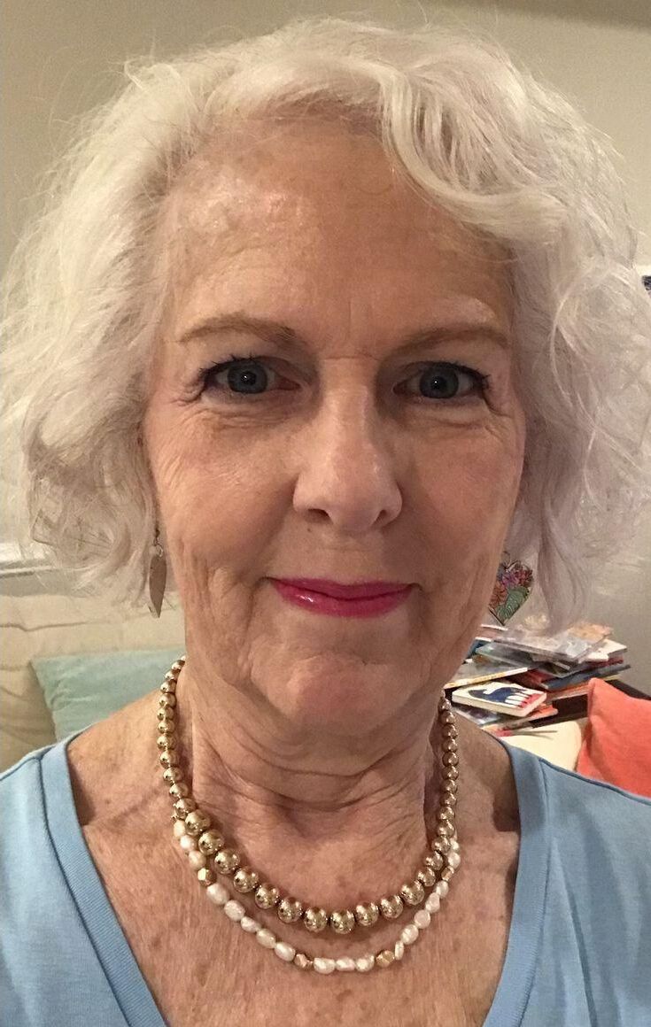 Hermosa abuela y caras maduras