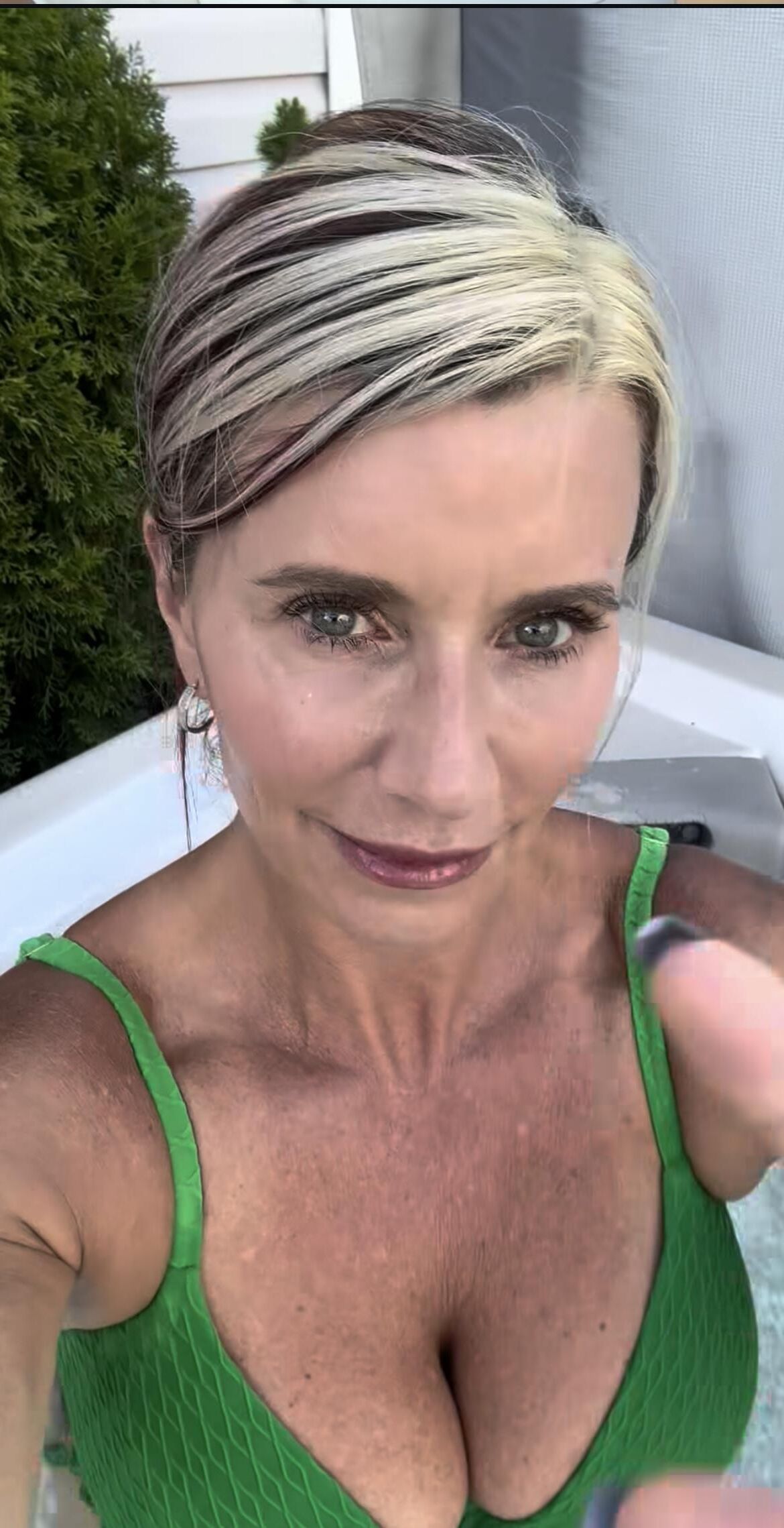 Wife's Friend, Mandy, Knows How Hot She is at 
