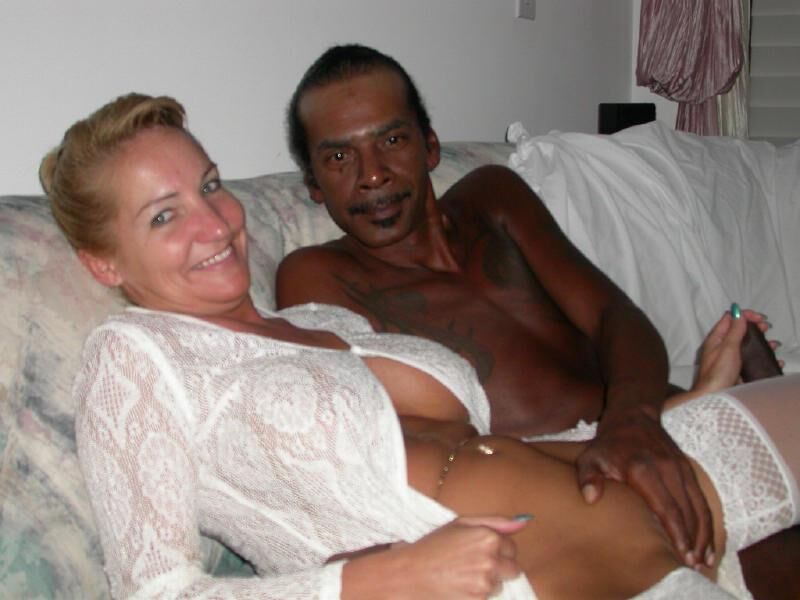 Tu esposa, su puta