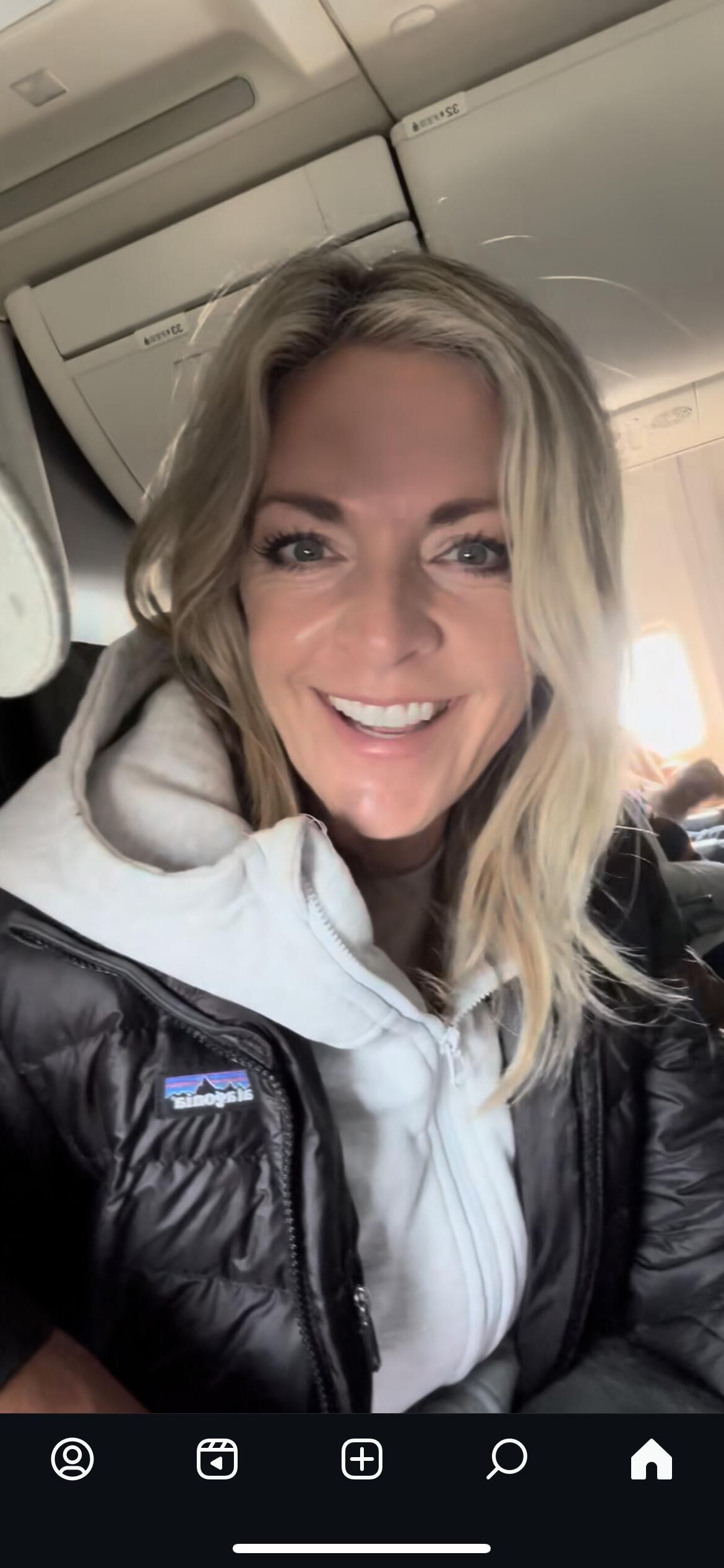 Atemberaubende blonde Gilf
