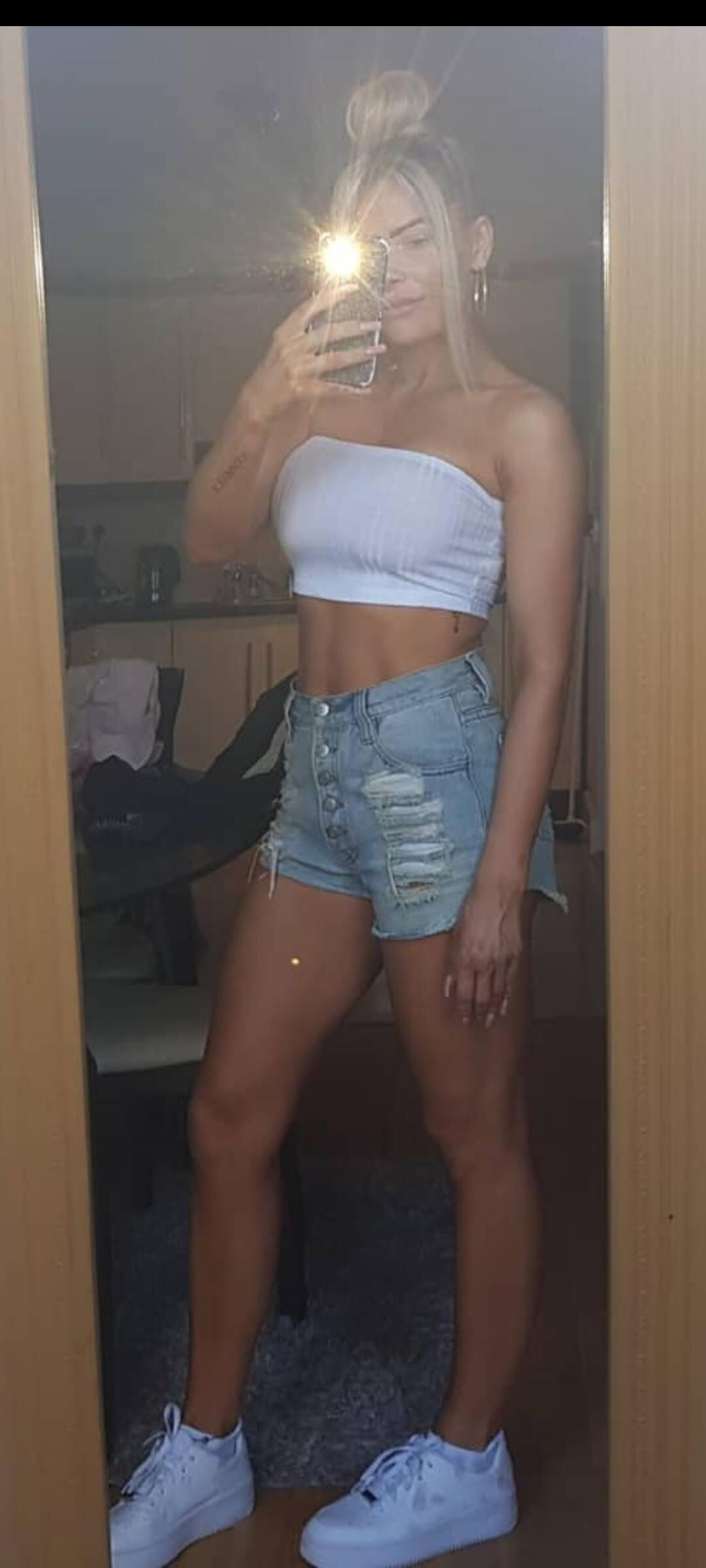 Super fit irish BIMBO CHAV MILF Antoinette is a FUCK MACHINE