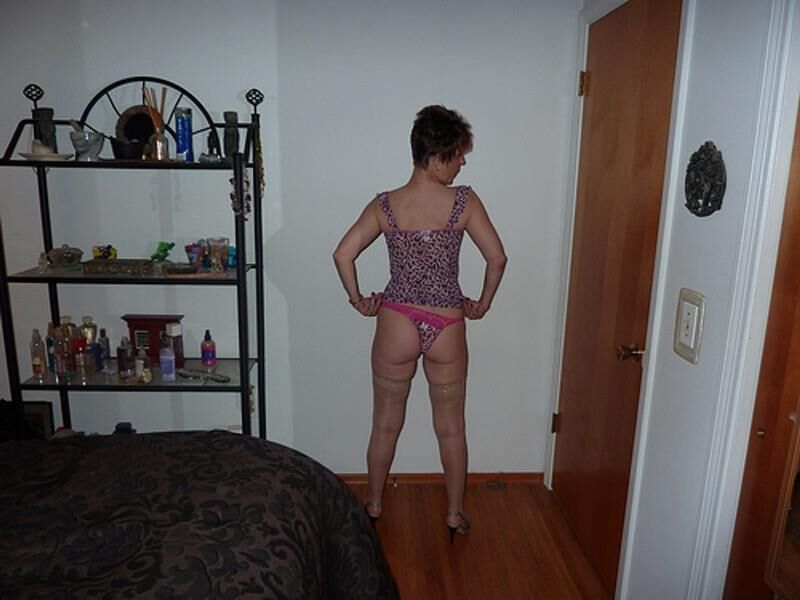 Milfs and mothers 