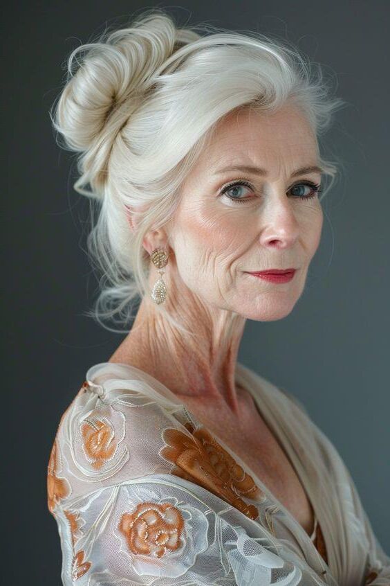 Hermosa abuela y caras maduras