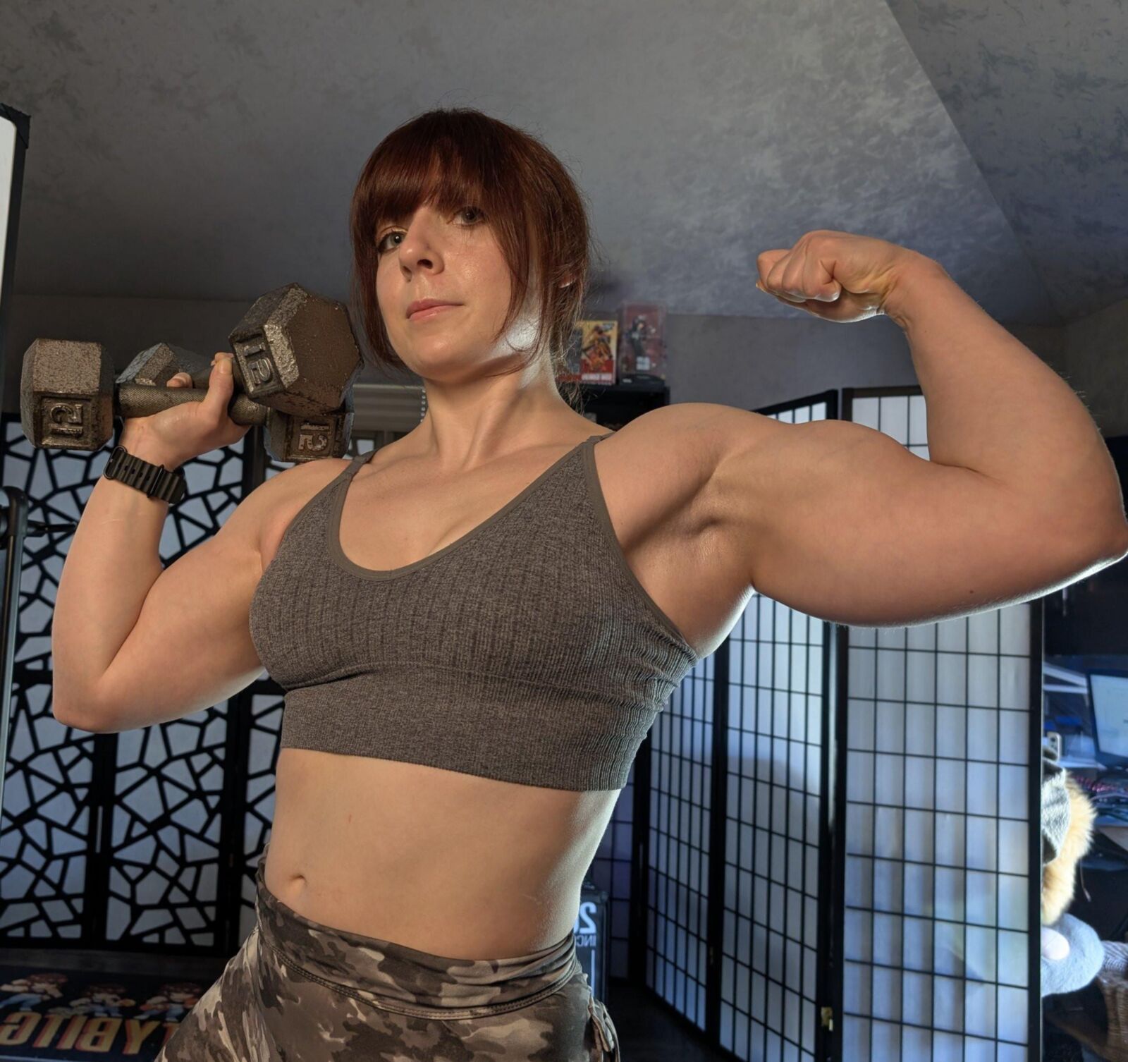 Muscle Girls Thicc and Powerful