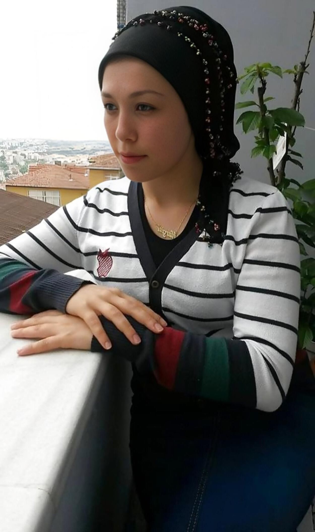 VINTAGE TURKISH HIJAB SEXSI PHOTO 