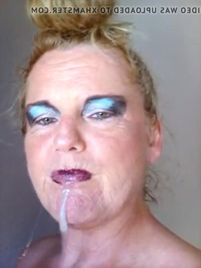 Wer ist das / who is she?