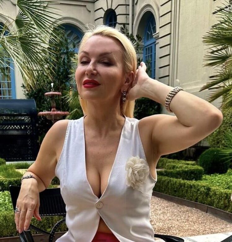 slutty milf and hotwife Ira 