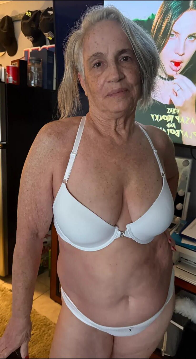 Sexy nnude Matures