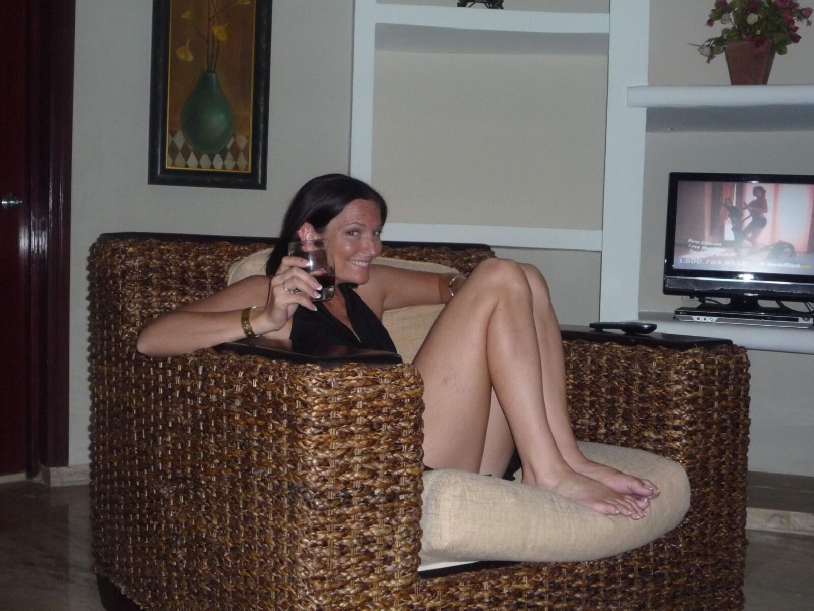 SLUTTY MILF 