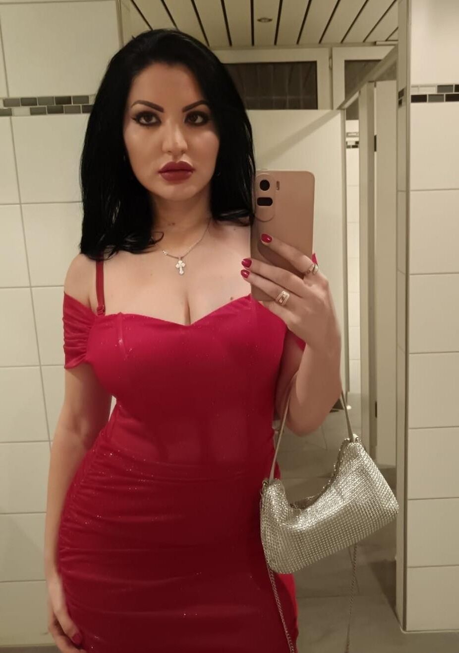slutty milfs and escort whores 