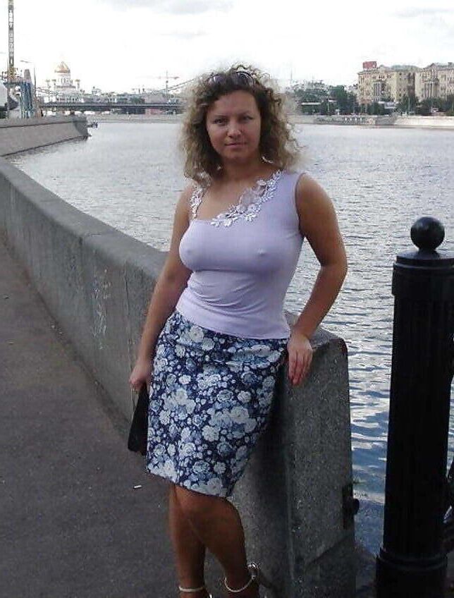 Moms Dressed for the Occasion