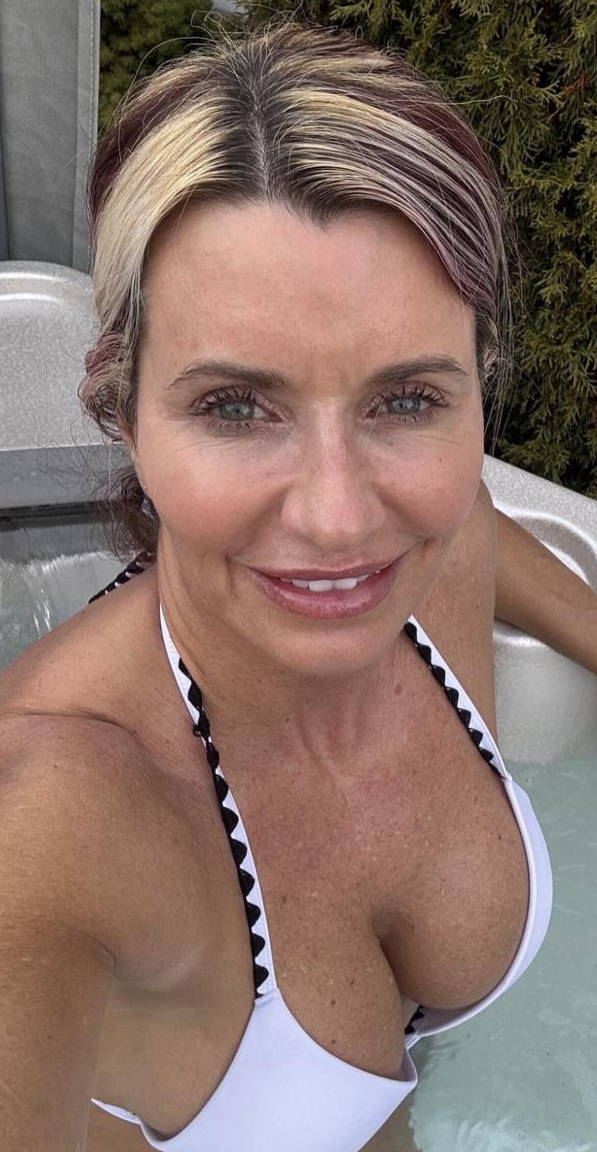 Snaps de la amiga Gilf de la esposa, Mandy,