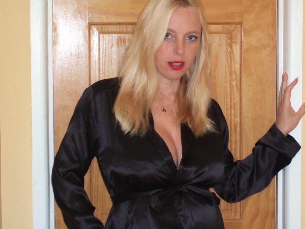 Ladylucy noire nocturne