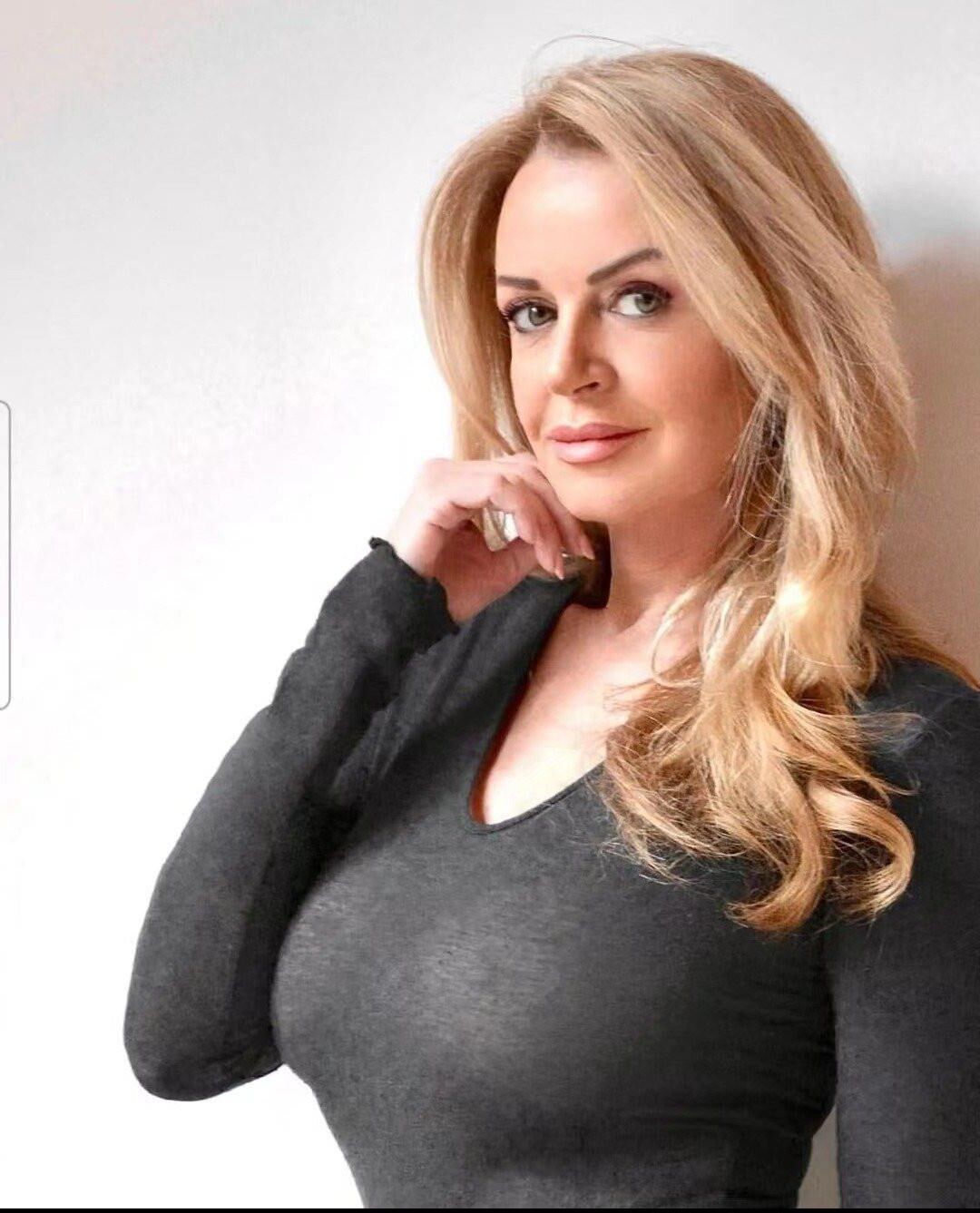 slutty milfs and escort whores 