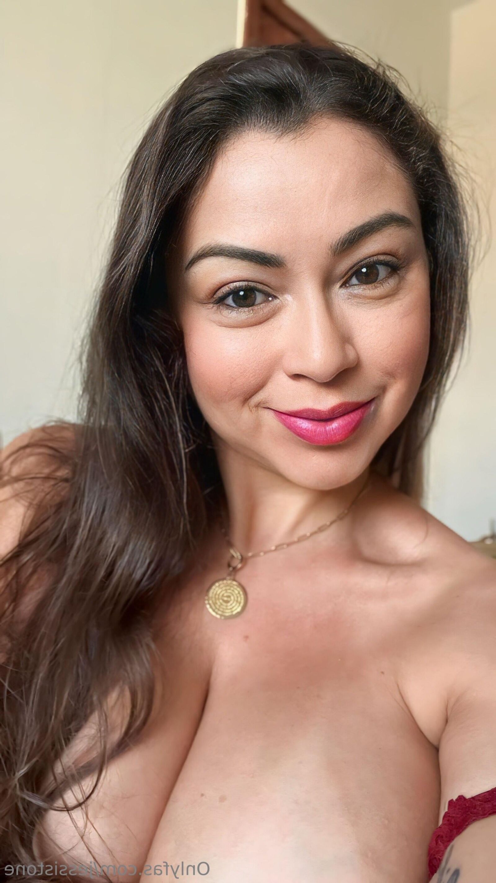 Jessica Big Butt riesige Brüste Brünette Milf gemischte heiße Fotos