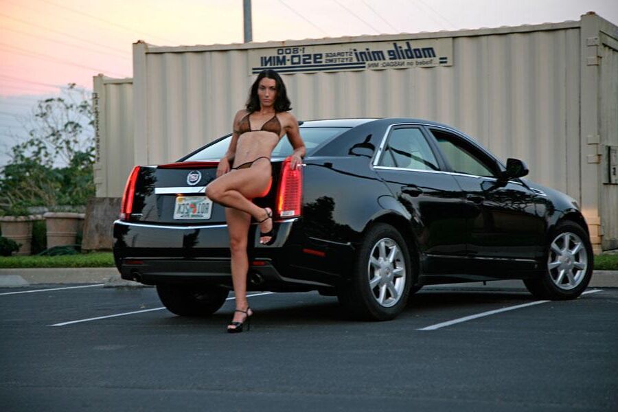 Wenona muscle mommy's outdoors pics (nudes, bikini, sexy)