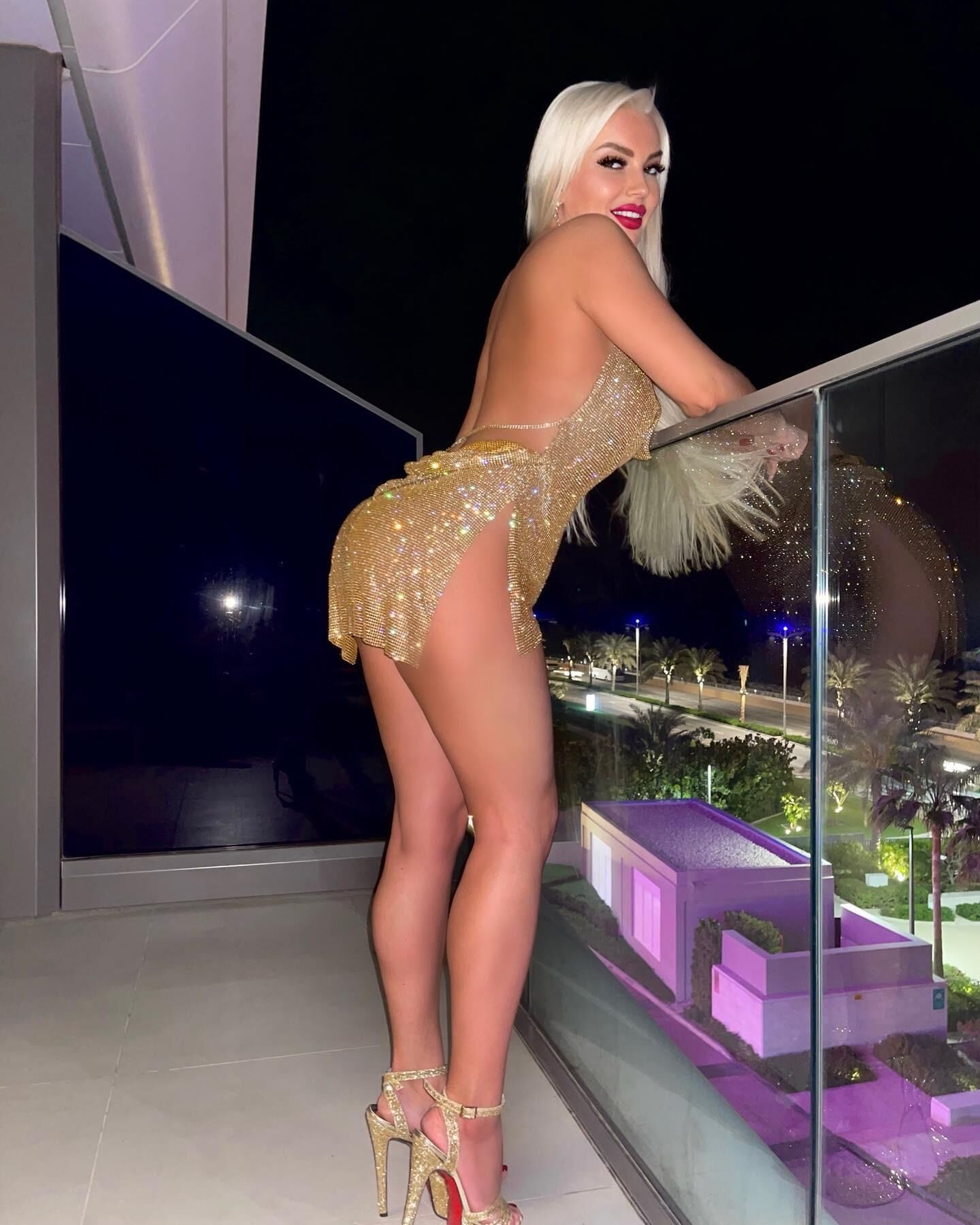 slutty milfs and escort whores 