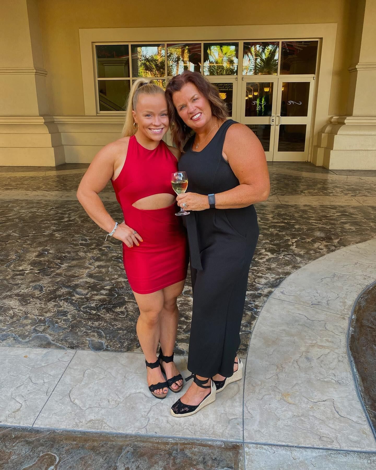 Muscle Girls Thicc and Powerful