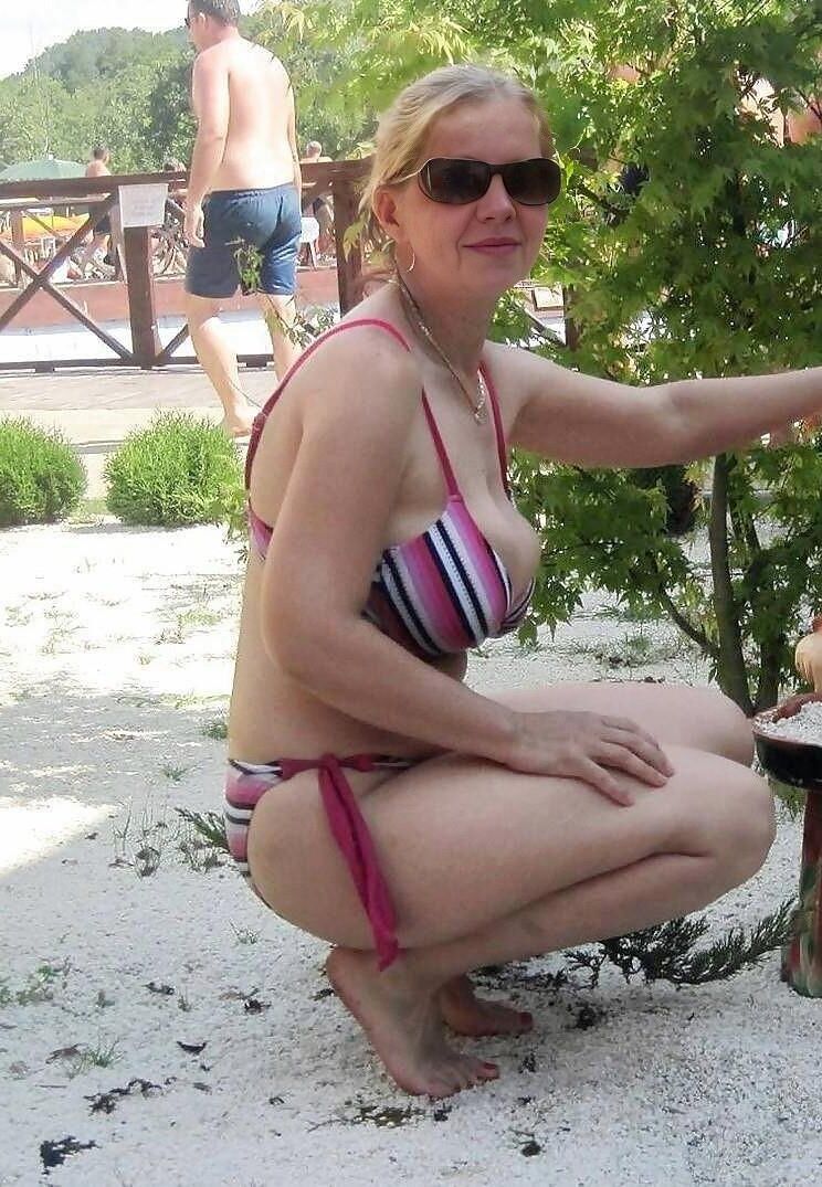 My mom beach bikini pics(add comments)